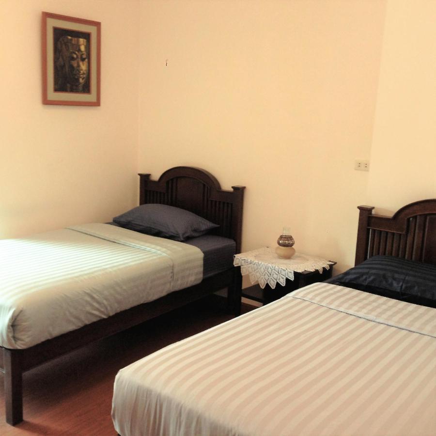 Baan Klang Vieng Ξενοδοχείο Τσιάνγκ Μάι Εξωτερικό φωτογραφία